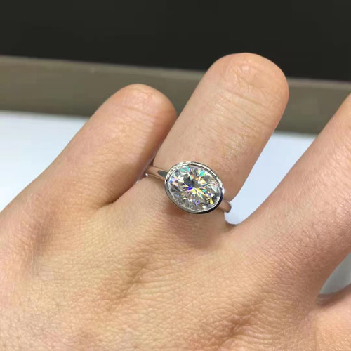 2カラット】オーバルカット モアサナイト リング k18WG 指輪・リング 