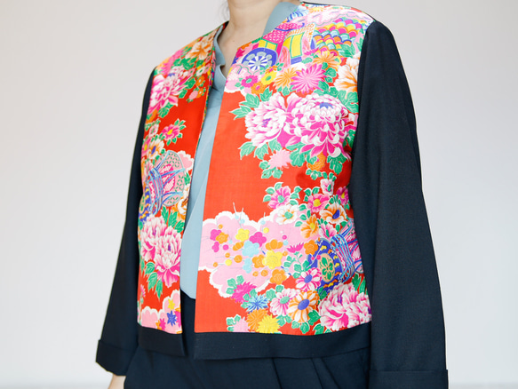 KIMONO CREW NECK Jacket -upcycled from Vintage Kimono 第1張的照片