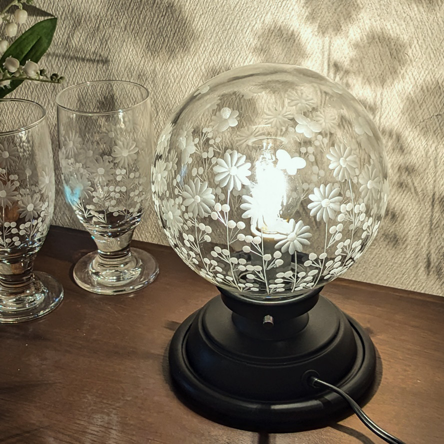 ティファニースタイルテーブルランプ電気スタンドガラスランプシ 3つの