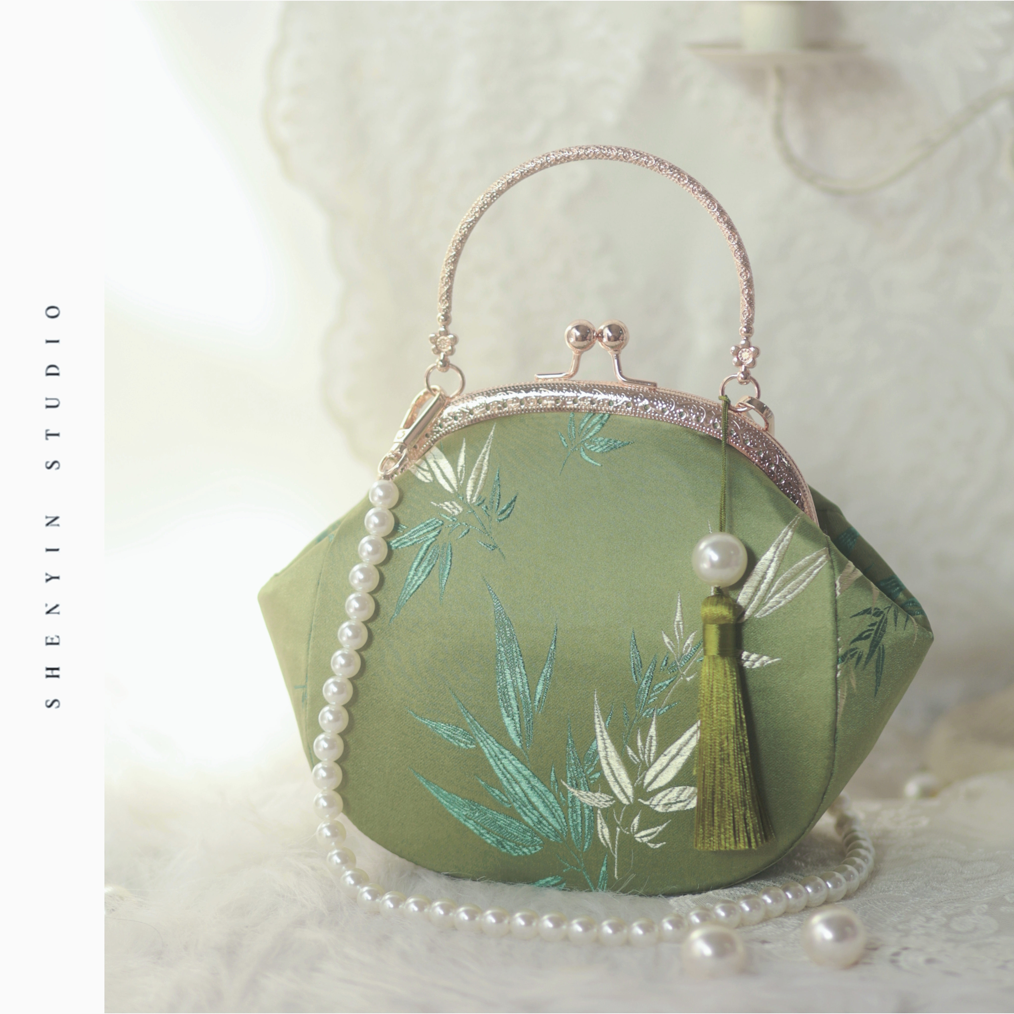 ♡クラッチバッグ　可愛いパーティーバッグ9～14日届け送料込み