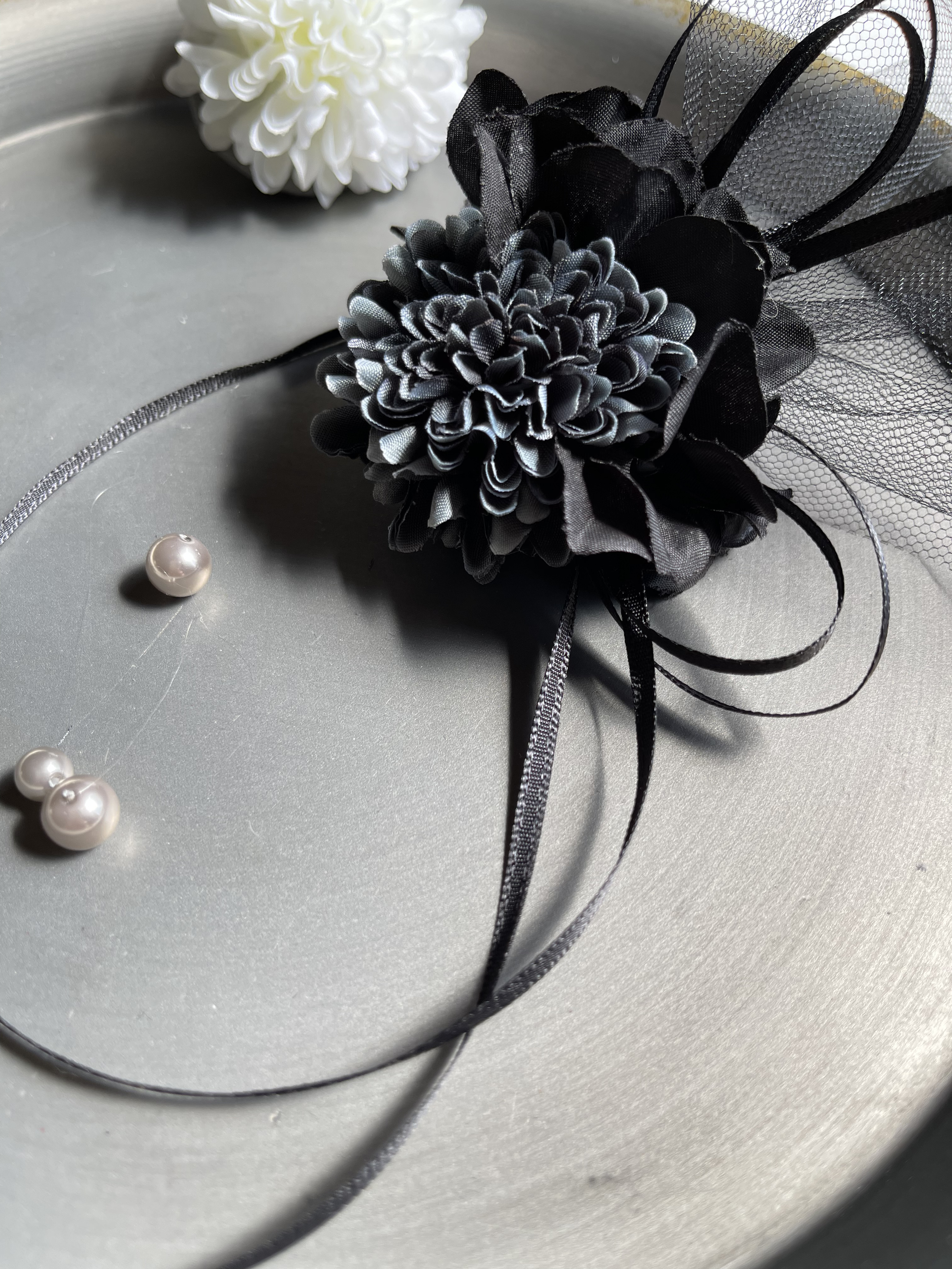 ミニミニコサージュ✨ フォーマル対応]サテンフラワーモチーフコサージュ（ブローチ