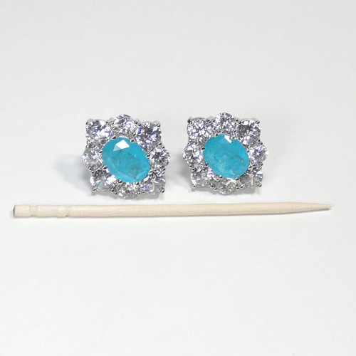 パライバトルマリン調ピアス synthetic Paraiba Tourmaline約3.0
