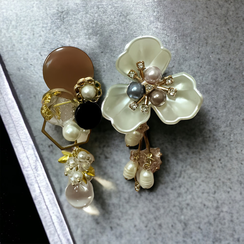 ヴィンテージ風 ボタン ピアス イヤリング #009 ピアス（スタッド・一 