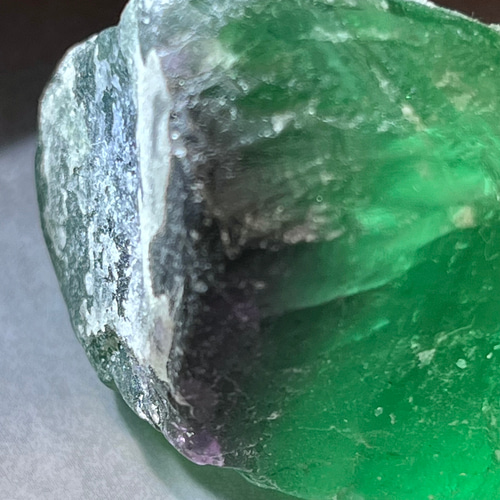 カルサイト共生 バイカラー✿*:・フローライト 蛍石 原石 ラフストーン