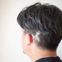 イヤーカフ 片耳用 6mm シルバー925 丸 小ぶり メンズ  シンプル  付け方 大人 カップル お揃い 50代 7枚目の画像