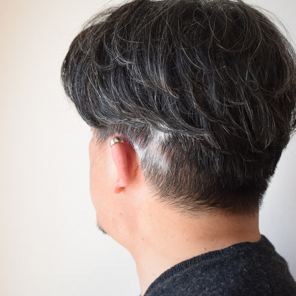 イヤーカフ 片耳用 6mm シルバー925 丸 小ぶり メンズ  シンプル  付け方 大人 カップル お揃い 50代 5枚目の画像