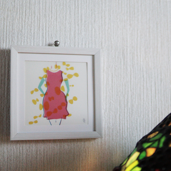 【蝶のドレス】イラスト 切り絵 透ける 透明 インテリア 絵 額付き グラフィック アート プレゼント ラッピング 5枚目の画像