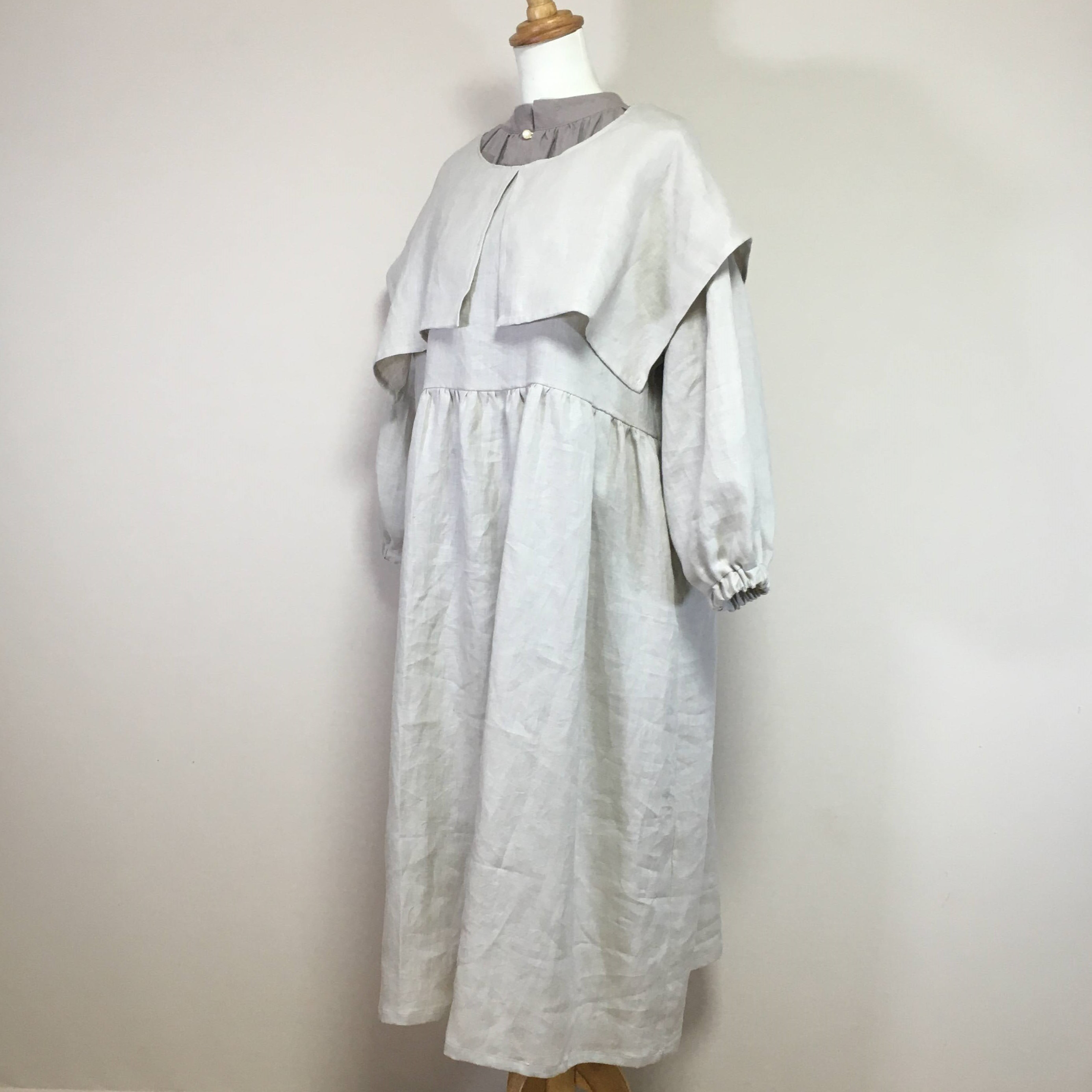 リネン◆オーバーカラーワンピース　長袖◆ナチュラル◆フリーサイズ