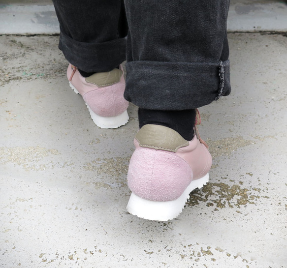 【櫻花般的春天色彩！ ] 經典設計與高品質真皮！ EMA 運動鞋/淡粉色 x 馬尾 第10張的照片