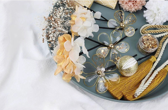 ヘアアクセサリー　ヘッドドレス　結婚式　成人式　卒業式　ゴールド　成人式用髪飾り　成人式ヘア飾り　和装　洋装　金箔 2枚目の画像