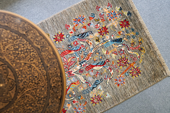 122×77cm【アフガニスタンガズニウール手織り絨毯】手織りギャッベ 4枚目の画像