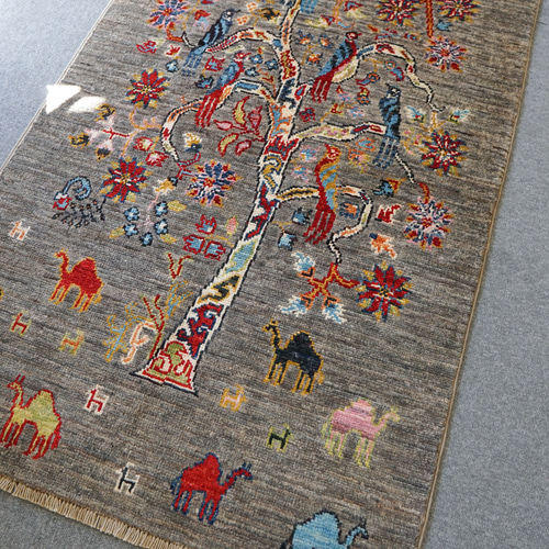 89×63cm   アフガニスタン手織りキリム  手織り絨毯 131×89cm アフガニスタン の マシュワニ手織り キリム 手織り絨毯