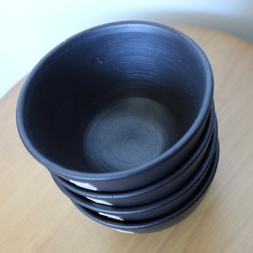黒マット釉 小鉢 粉引 小さなスクエア2つのワンポイント