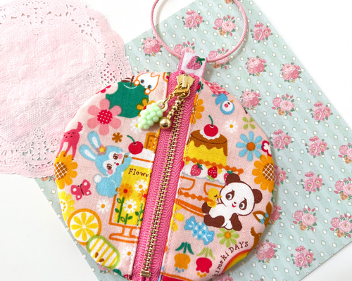 まるポーチ☆バッグチャーム☆可愛いチャームとキーリングつき