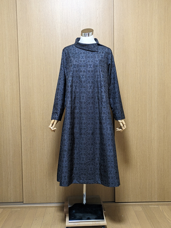 着物リメイク／ワンピース サイズLL～3L 着物 ロング ワンピース リメイク 帯 和洋折衷 花々と鶴が巧みに