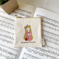 刺繍ポーチ✳︎オリジナルキャラクター✳︎シンプルポーチ✳︎プリンセス✳︎ぺたんこポーチ✳︎プレゼント 4枚目の画像