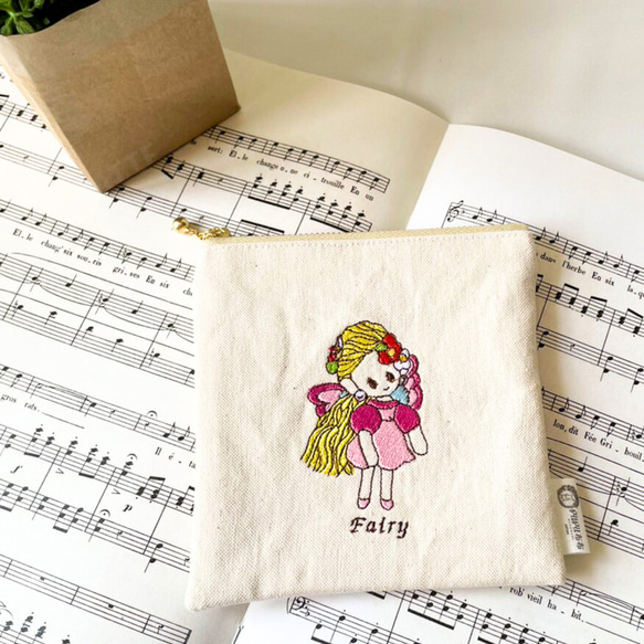 刺繍ポーチ✳︎オリジナルキャラクター✳︎シンプルポーチ✳︎プリンセス✳︎ぺたんこポーチ✳︎プレゼント 11枚目の画像