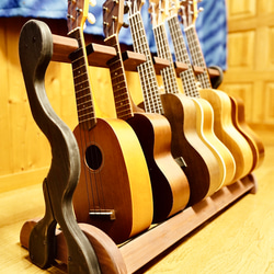 24時間以内に発送】手作り木工 木製三線スタンド （ニス仕上げ） 6丁