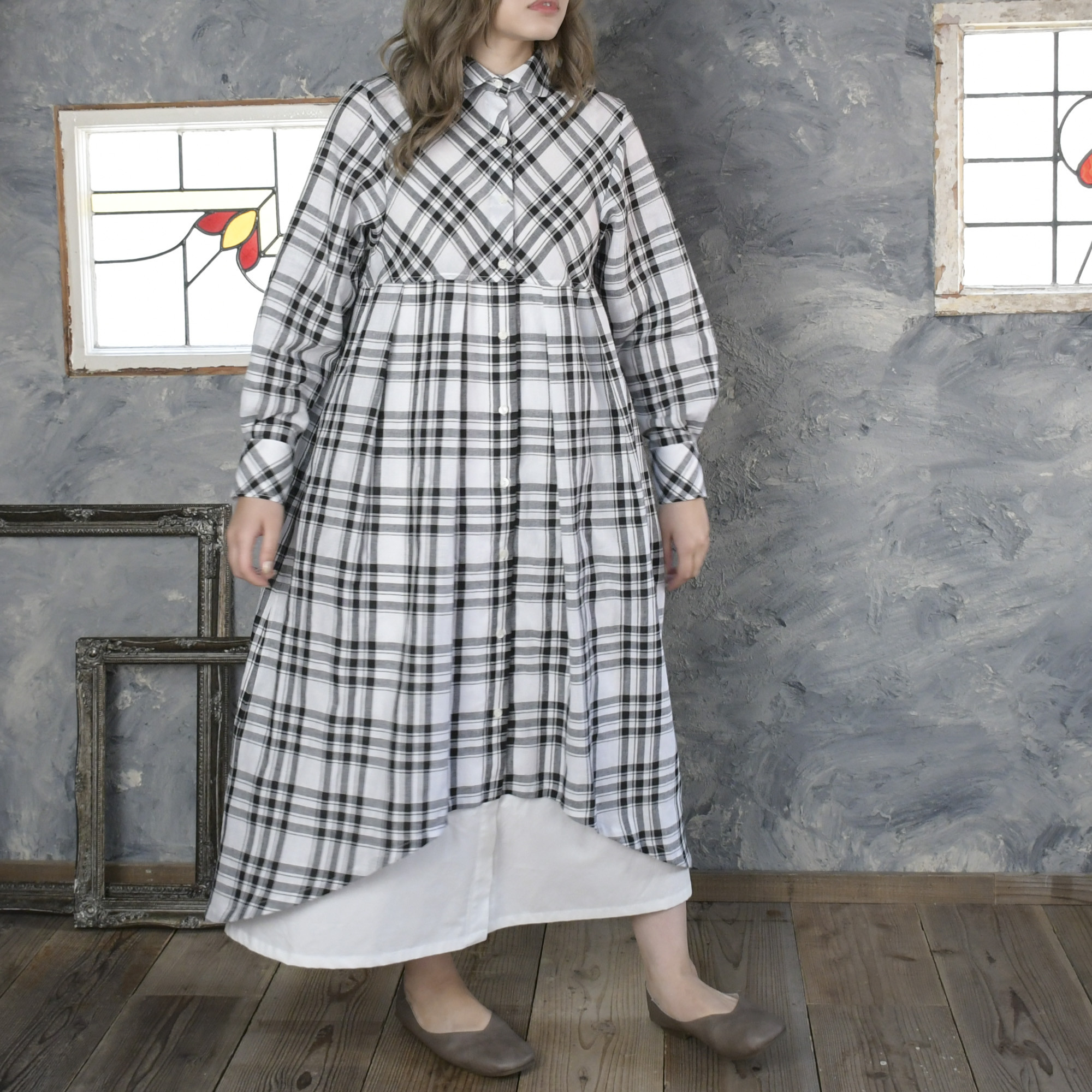 送料無料【完全一点物】ウエストタック　レイヤードワンピース（ホワイトチェック）