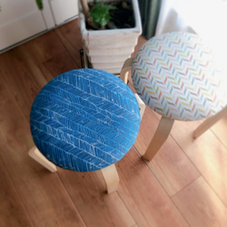 スツール　丸椅子　木製　スタッキングチェア   『　青波　』 5枚目の画像