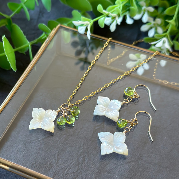 Ｇちゃん ♦︎14kgfブラウンマザーオブパールフラワーカービングピアス Gちゃん 様専用♦︎14kgfブラウンマザーオブパールフラワー