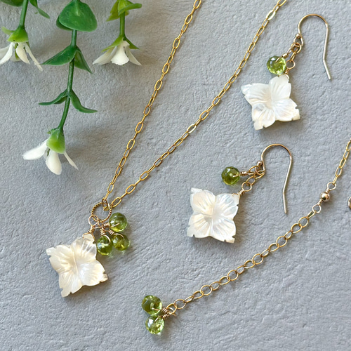 Creema限定*春の福袋】14kgf*マザーオブパールのカービングフラワー