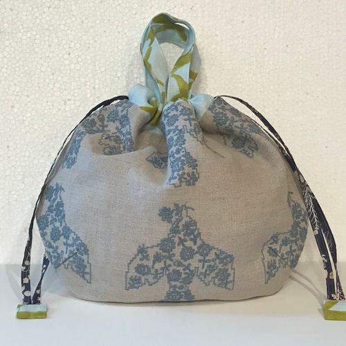 ミナペルホネン生地使用 ✳︎ run run run 巾着バッグ ミナ