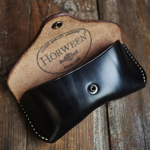 手作りの眼鏡ケース、HORWEEN社の本革製、レトロな耐圧性、3色から選択