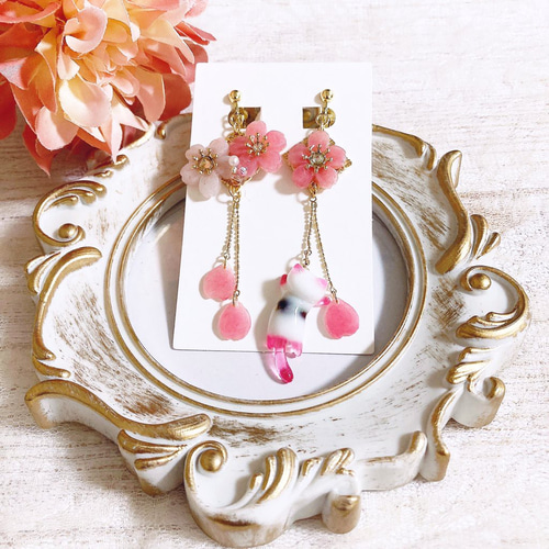 ピンク系　ビジュー　ピアス　ハンドメイド　イヤリング変更可 ピアス【 華猫 / はなねこ さくら 】イヤリングに変更可能 ピアス