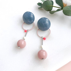 ネオンカラーがアクセント★パステルカラーのカラフルイヤリング - Pale Blue x Pink - 4枚目の画像