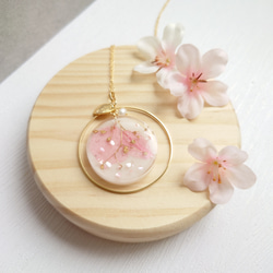 Flower planet 桜＆かすみ草　淡水パールを添えて【ネックレス】 7枚目の画像