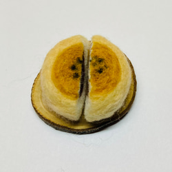 羊毛フェルトパンシリーズ～手作りピン・ブローチ（1個/NT.390） パイナップル（販売・予約）、あんこケーキ、ドーナツ、ねぎパ 4枚目の画像