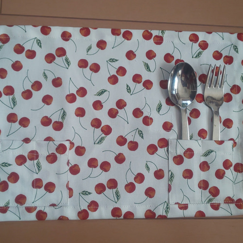 GIRLS くるくるランチョンマット❗️カトラリーケース不用❗️size