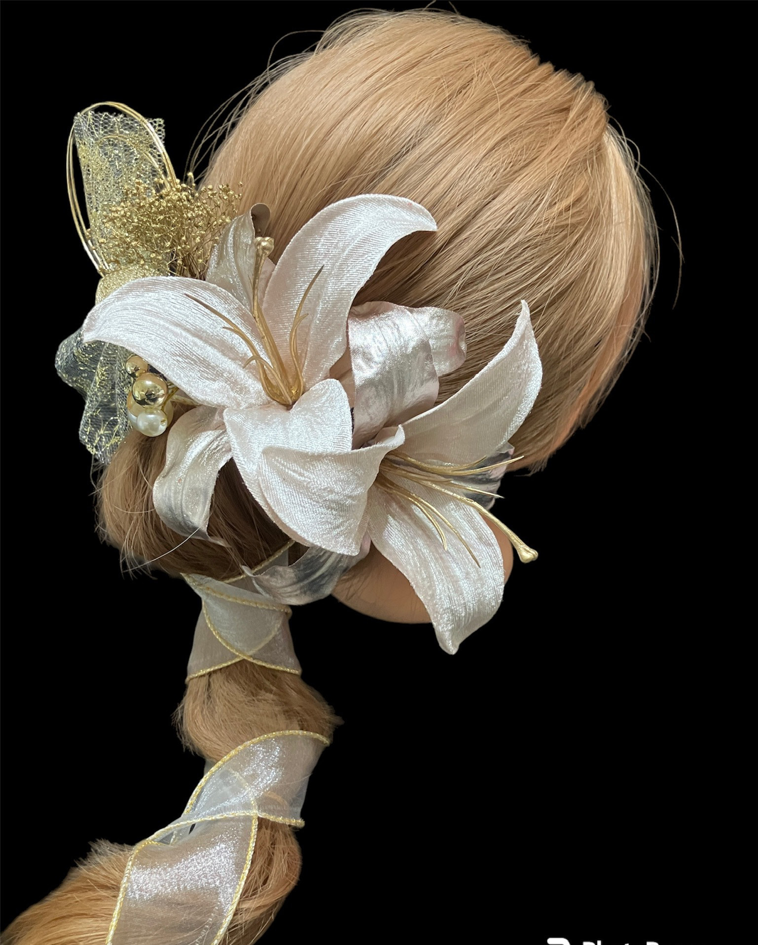 数量限定再販！！　今年の大人気商品！！　ha97 髪飾り 結婚式　卒業式　成人式 着物　振袖　色打掛　ゆり