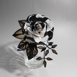花簪　薔薇・バラ（黒）髪飾り 1枚目の画像