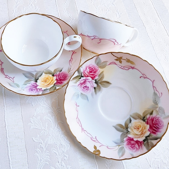 DRESDEN PORCELAIN 手描き 薔薇 トリオ カップ ソーサー 皿 DRESDEN PORCELAIN 手描き 薔薇 トリオ カップ ソーサー 皿