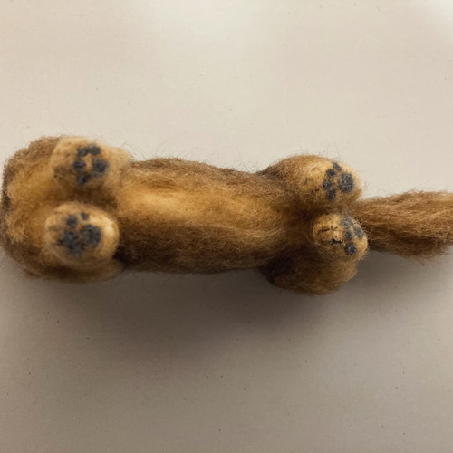 確認用 羊毛フェルト ダックスフンド 羊毛フェルトダックスフンド観賞用敷物付きの通販 by tororin's