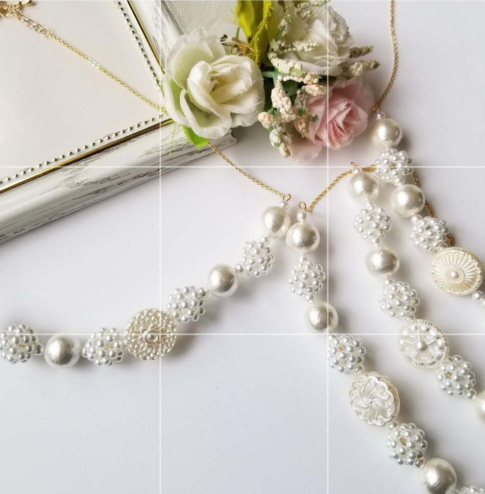 ヴィンテージボタンのネックレス　結婚式、成人式、卒業式、入学式　お呼ばれアクセサリー、披露宴、ブライダル、セレモニー