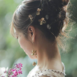 ヘッドドレス 結婚式　花嫁 ヘアアクセサリー ウェディング ブライダル　ゴールドフラワー ラフクォーツ ヘアピン 3枚目の画像
