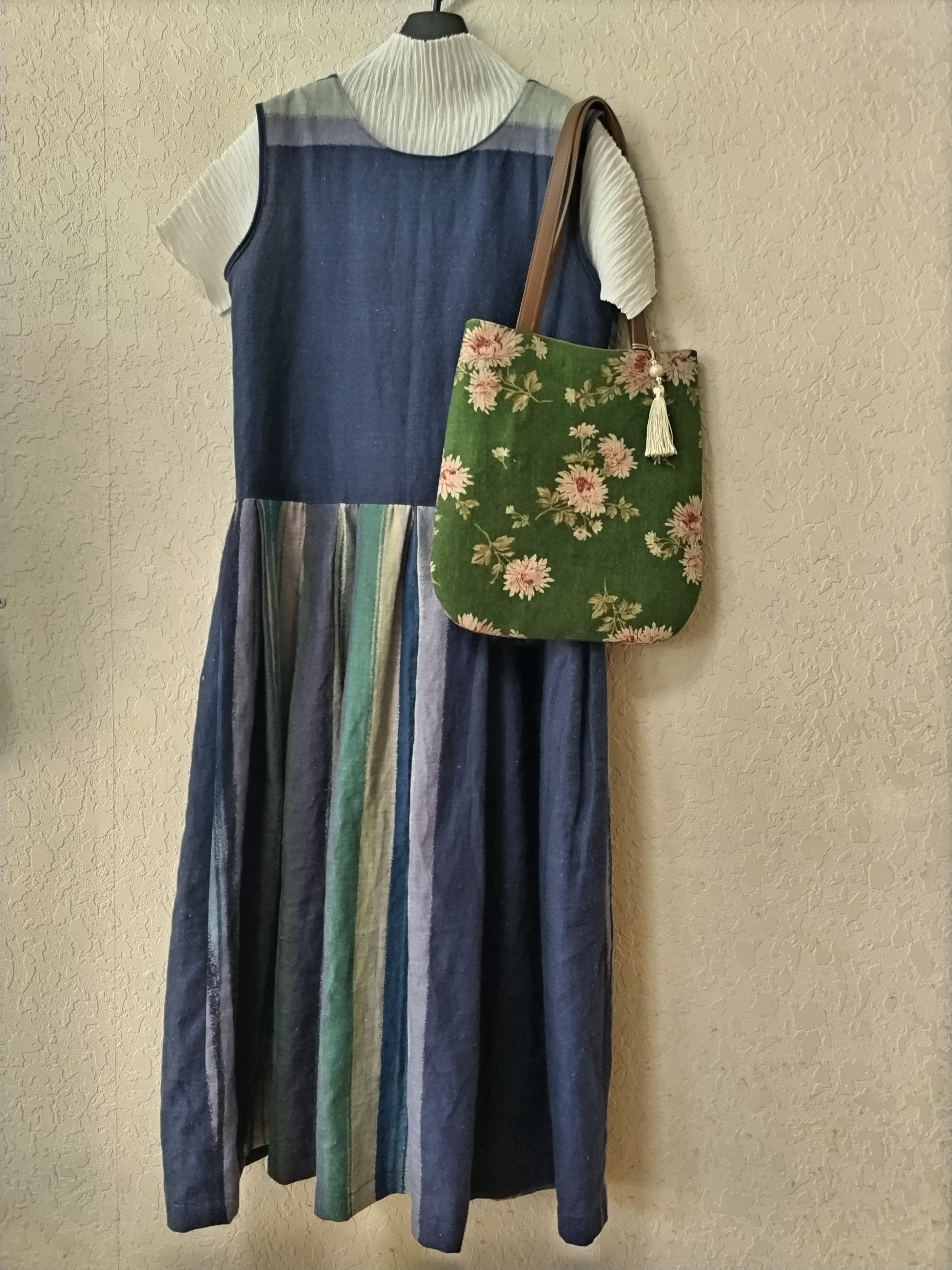 【送料無料】お出かけバッグ　トートバッグ　リネンバッグ　（花柄）革風持ち手