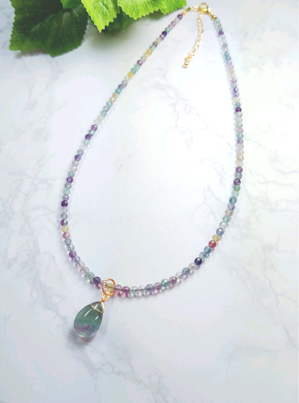 マルチカラー フローライトのラウンドカットネックレス 大粒フロー