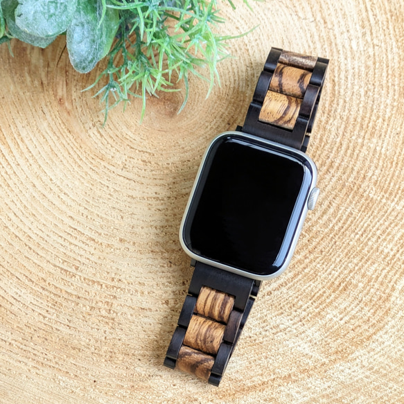 [木錶帶] EINBAND Apple Watch 天然木材 20mm [烏木 x 斑馬木] 第4張的照片