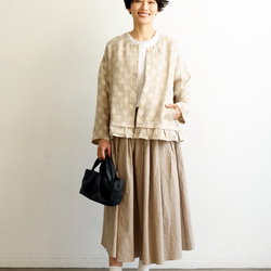 優雅的波點下擺荷葉邊外套，採用優質100%法國亞麻布料製成。 240306-1 第5張的照片