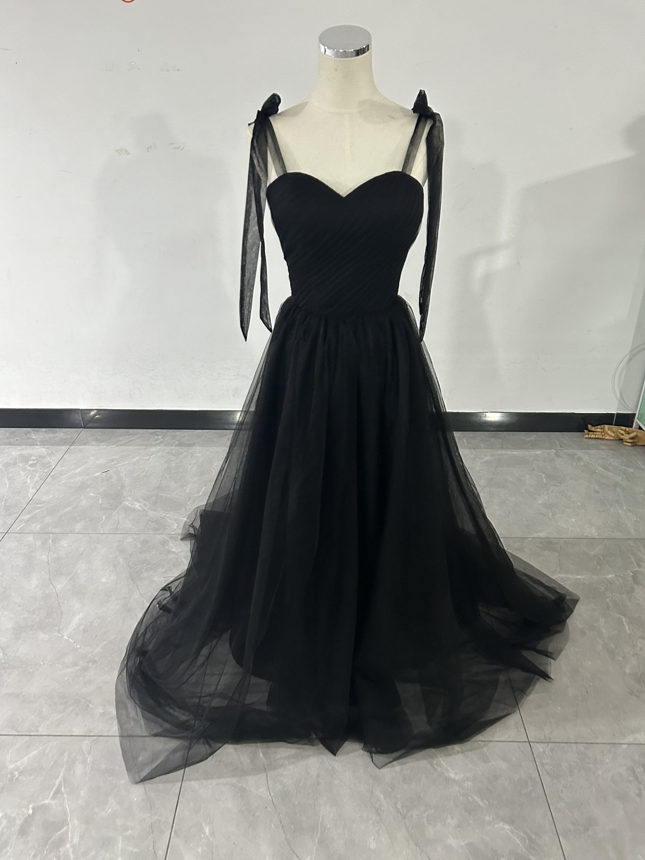 パーティードレス エレガント ブラック キャミソール ソフトチュール 背中見せ 二次会/演奏会 22,176円