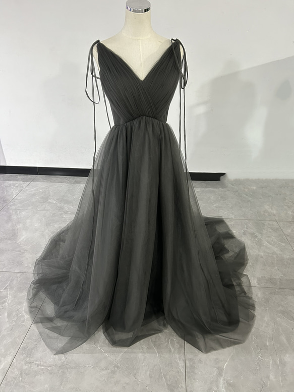 人気上昇！パーティードレス グレー キャミソール Vネック 二次会/演奏  