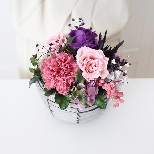 ROSE❣️ピンクピンクアレンジ❣️プリザーブドフラワー❣️ジニア、薔薇❁⃘*.゜ ROSE❣️ピンクピンクアレンジ❣️プリザーブドフラワー❣️ジニア