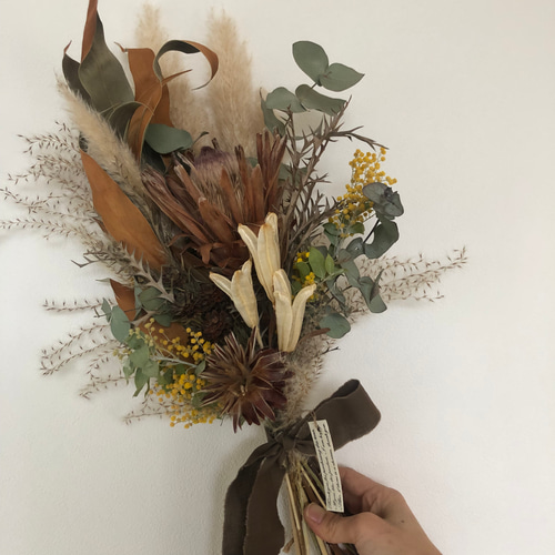 ドライフラワースワッグ大きめウエディングブーケ前撮りグレビレア壁掛け