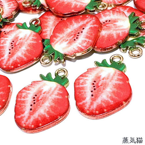 スライスいちごチャーム 6個【苺フルーツ素材 果物ピアス イヤリング