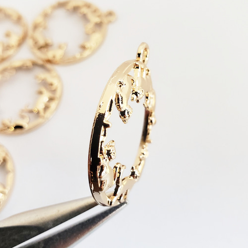 2個 猫 ネコ ラウンド レジン パーツ チャーム/ライトゴールド（C2-560