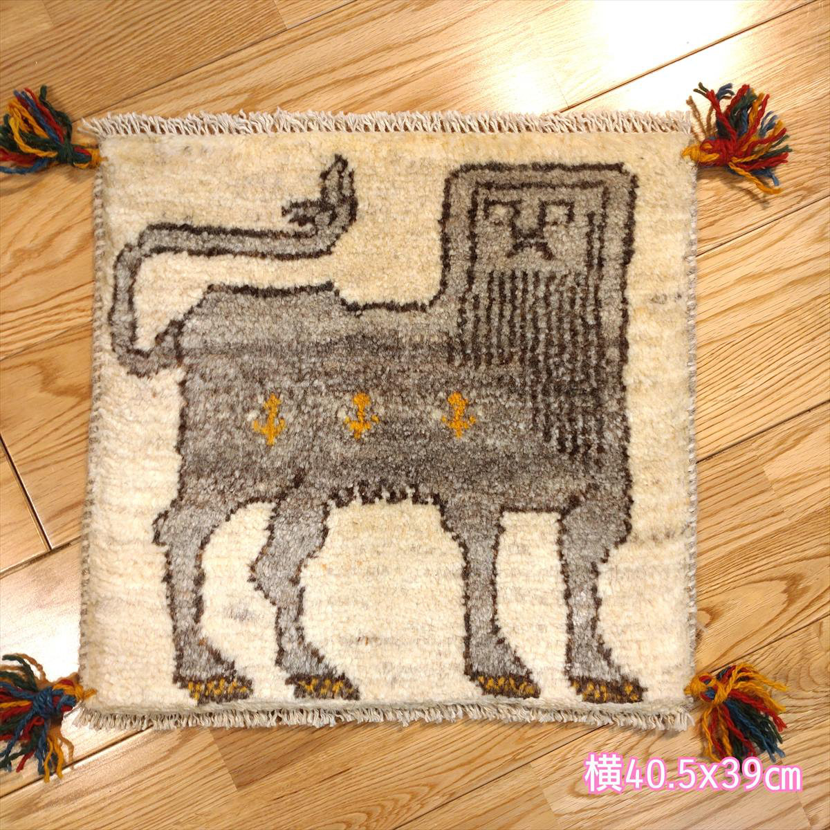 ペルシャ　アマレバフト　ミニマット　円形　39×39 ライトグレー　ライオン 楽天市場】ペルシャ ライオンギャッベ 【本場イラン産】 マット